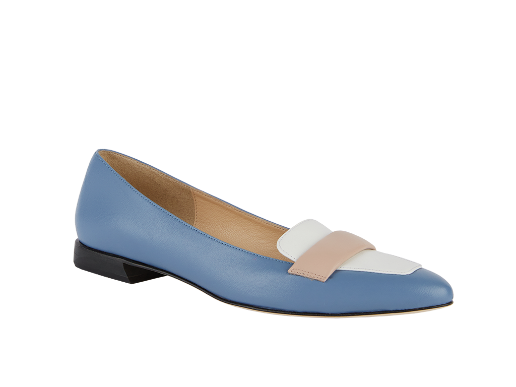 Pointed slip-on in blue and white