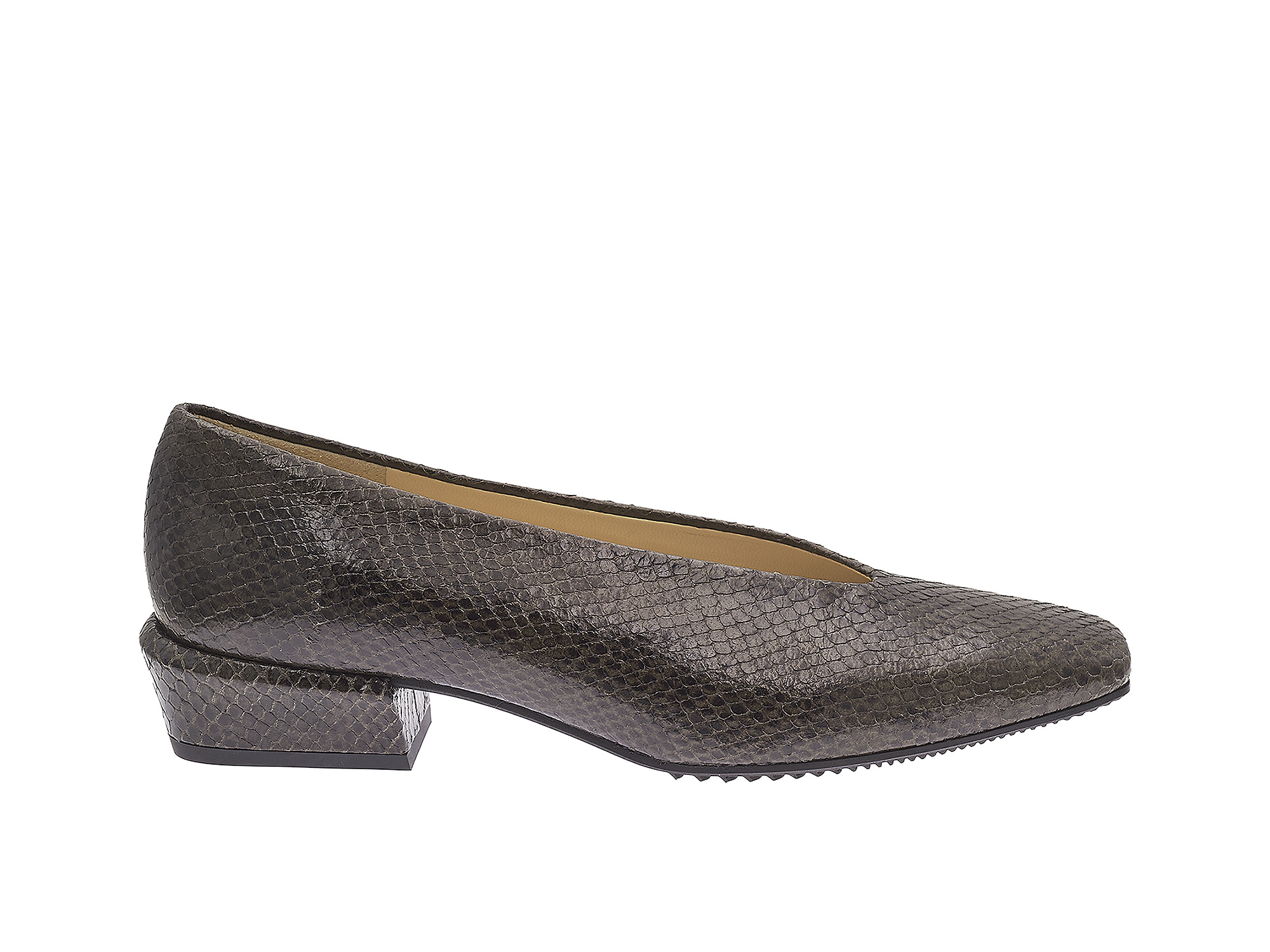 U-Cut-Pumps in Schlangenoptik