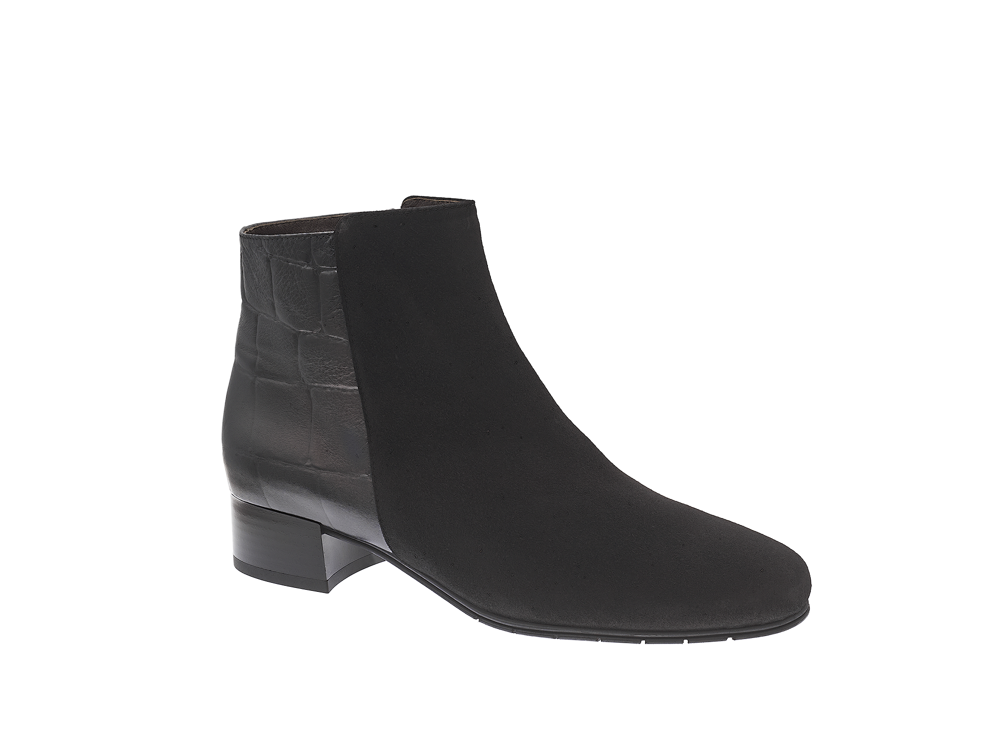 Stiefelette mit schwarzem Materialmix