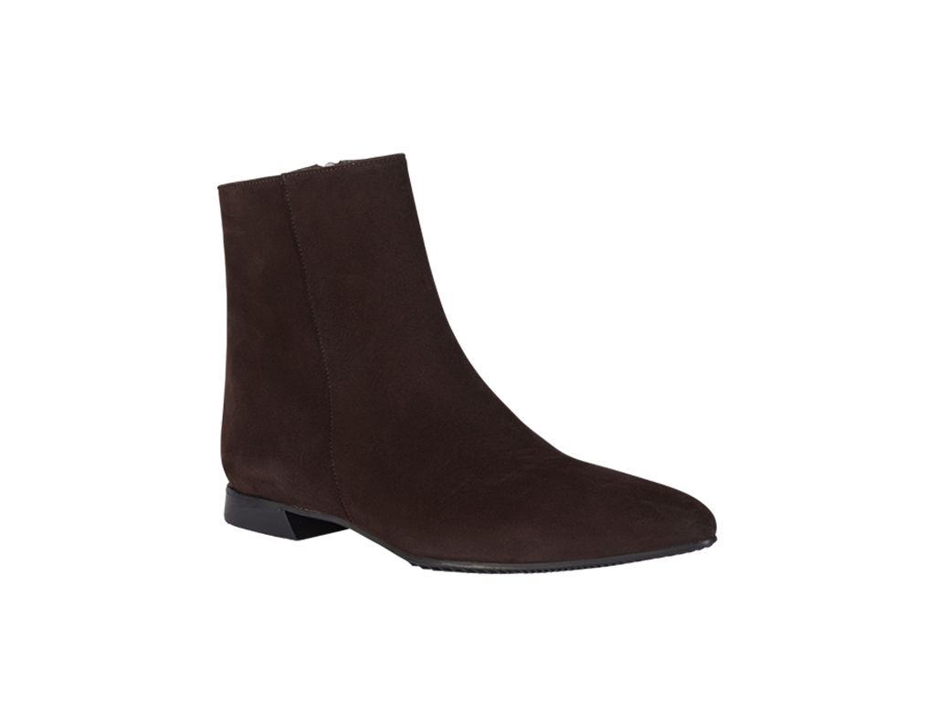 Pointy short boot in brown
